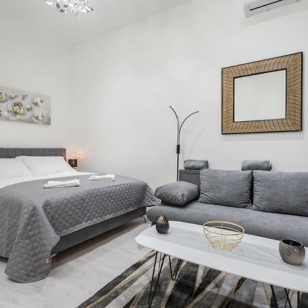 Stellar Dwell Apartment Budapest Exterior photo