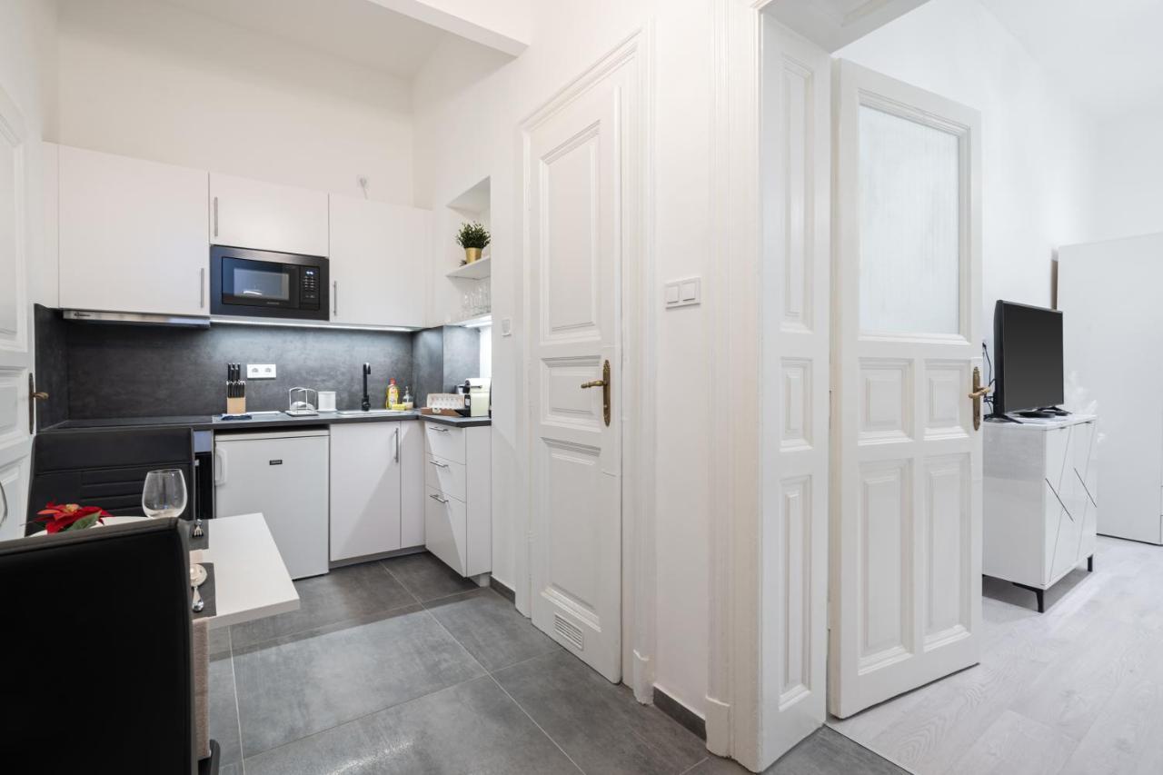 Stellar Dwell Apartment Budapest Exterior photo